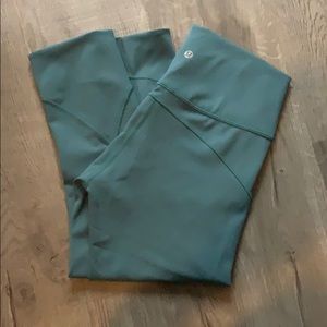 Lululemon crop pant